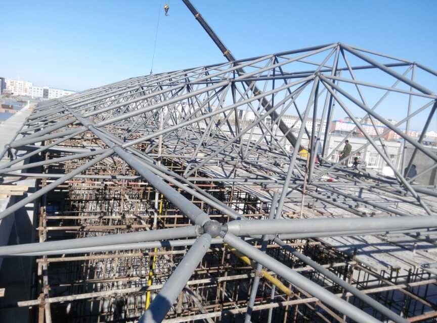 阿城商贸城屋顶网架工程
